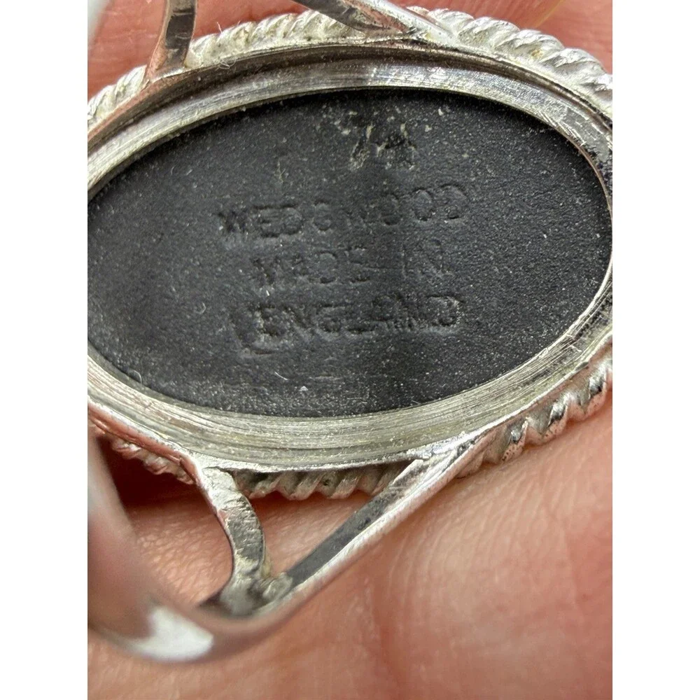 Wedgwood Jasperware Black & Pink Ring Necklace Jewelry Set 2 PCs - Picture 7 of 15